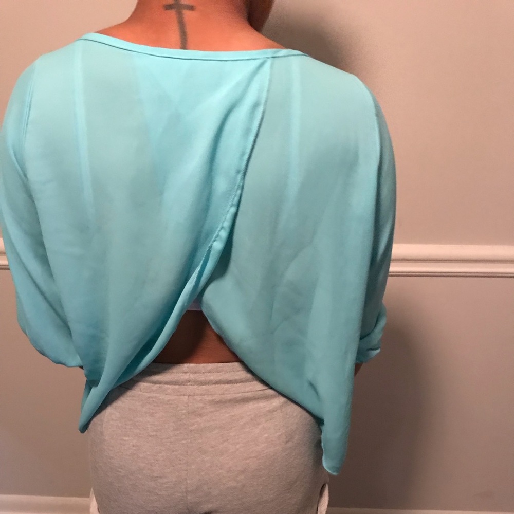 Cute top :) - Picture 2 of 2